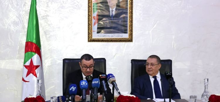 سعيد سعيود يتسلم مهامه على رأس وزارة الداخلية والجماعات المحلية والنقل