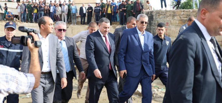 وزير الداخلية والجماعات المحلية والنقل يتنقل إلى ولاية المسيلة لتقديم التعازي ومعاينة الأضرار الناجمة عن السيول الأخيرة