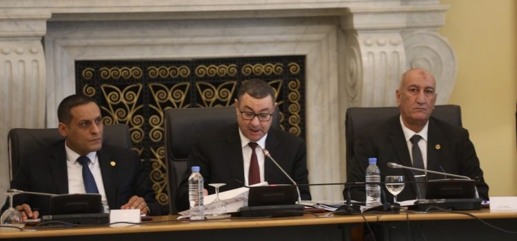 وزير الداخلية يعرض بمجلس الأمة مشروع نص قانون المرور