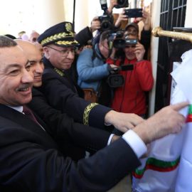 ورقلة/قسنطينة: وزير الداخلية والجماعات المحلية والنقل يشرف على وضع حيز الخدمة الملحقات الجهوية للتصديق على الوثائق الموجهة للاستعمال في الخارج