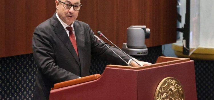 وزير الداخلية والجماعات المحلية والنقل يعرض مشروع القانون العضوي المتعلق بالأحزاب السياسية بالمجلس الشعبي الوطني