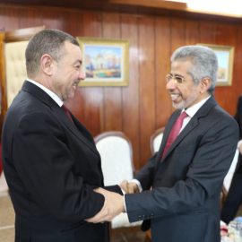 Le ministre de l’Intérieur, des Collectivités locales et des Transports reçoit le Secrétaire général du Conseil des ministres de l’Intérieur arabes Le ministre de l’Intérieur, des Collectivités locales et des Transports reçoit le Secrétaire général du Conseil des ministres de l’Intérieur arabes