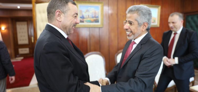 Le ministre de l’Intérieur, des Collectivités locales et des Transports reçoit le Secrétaire général du Conseil des ministres de l’Intérieur arabes