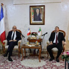 Le Ministre de l’Intérieur, des Collectivités Locales et des Transports reçoit son homologue français