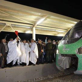 وزير الداخلية و الجماعات المحلية و النقل يدشن محطة القطار الجديدة للمسافرين بولاية تندوف