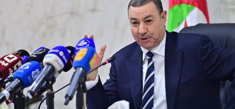 Le Ministre de l’Intérieur, des Collectivités Locales et des Transports rencontre les représentants des syndicats de transport