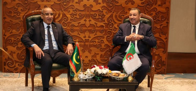 وزير الداخلية يستقبل وزير الداخلية واللامركزية بالجمهورية الإسلامية الموريتانية وزير الداخلية يستقبل وزير الداخلية واللامركزية بالجمهورية الإسلامية الموريتانية