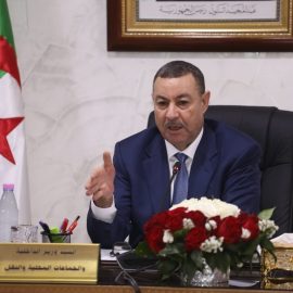 Le ministre de l’Intérieur tient une réunion avec les walis de la République pour renforcer la préparation et améliorer le service public