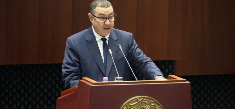 وزير الداخلية يعرض بالمجلس الشعبي الوطني مشروع قانون يحدد الداوئر الانتخابية وعدد المقاعد المطلوب شغلها في البرلمان
