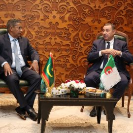 وزير الداخلية يستقبل وزير التجهيز والنقل الموريتاني