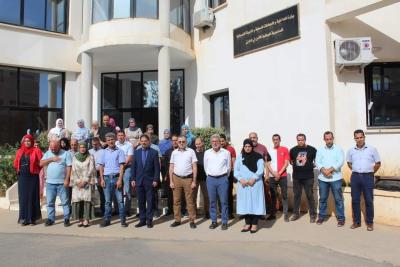 موظفي وزارة الداخلية يقفون دقيقة صمتٍ، ترحما على أرواح شهداء مظاهرات 17 أكتوبر 